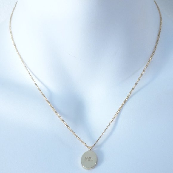 COPY - Banana Republic Ciao Bella Oval Pendant Necklace NWT 50 - Picture 1 of 9
